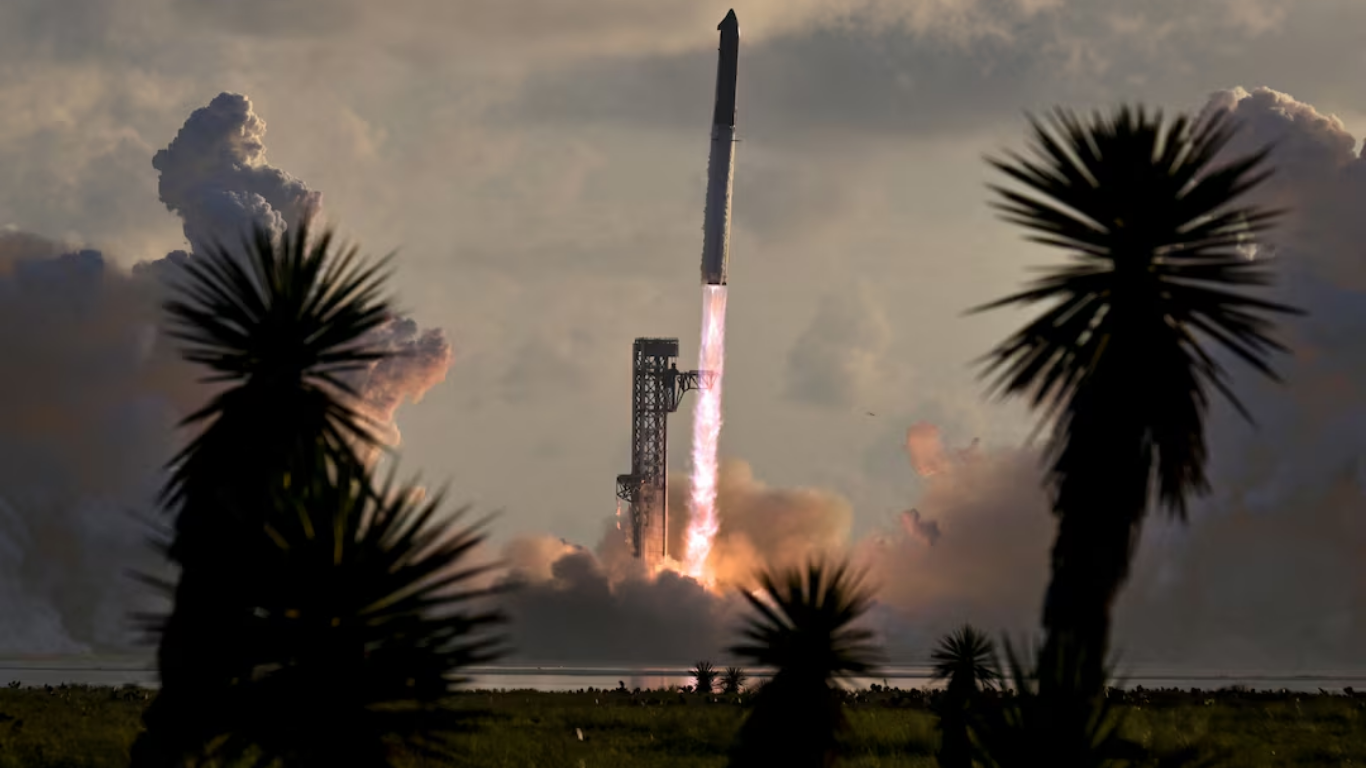 SpaceX’s Starship reaches orbit for the first time