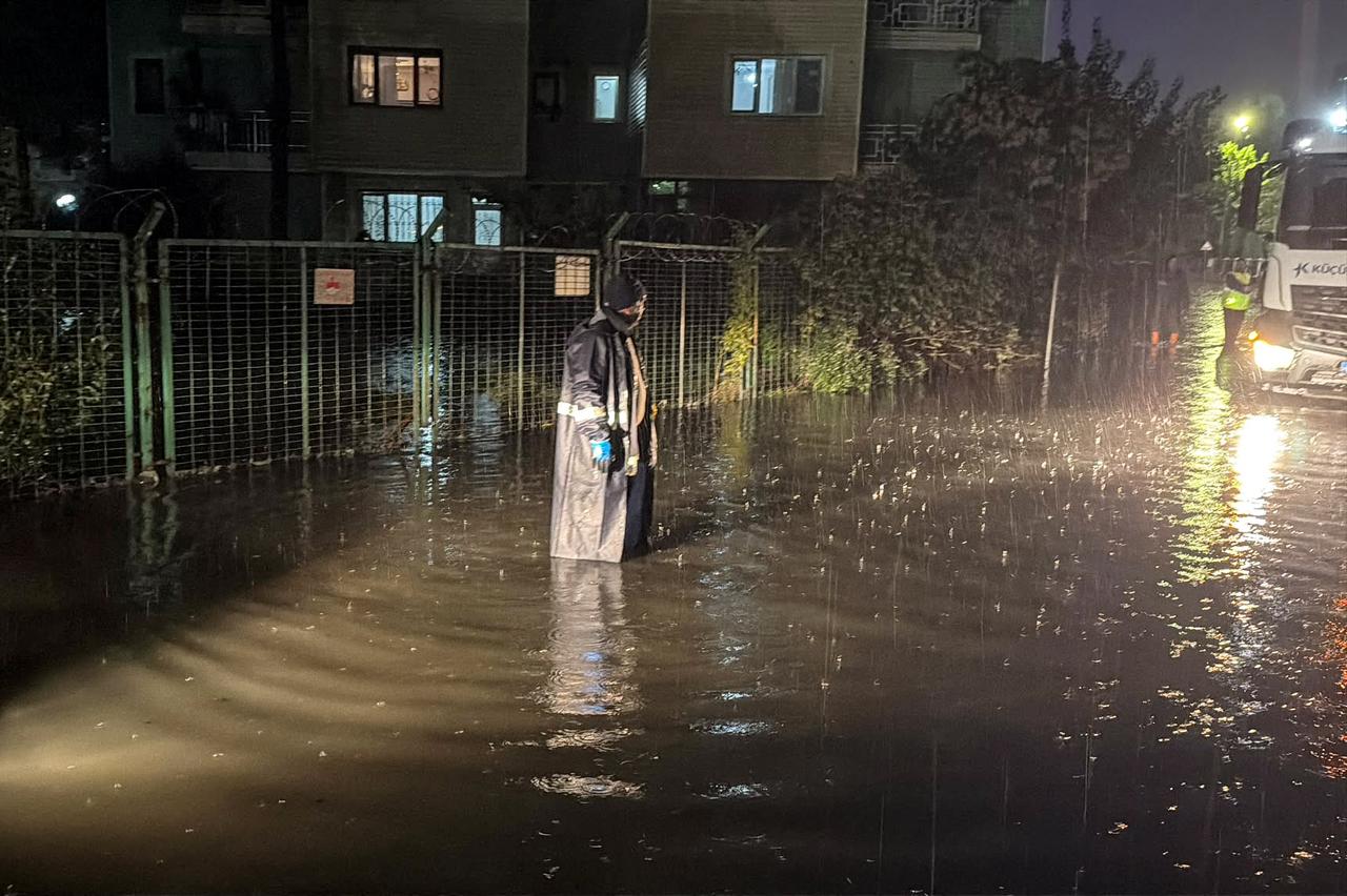 Istanbul Floods Kill 2 as 43 Flights Diverted After Torrential Rain